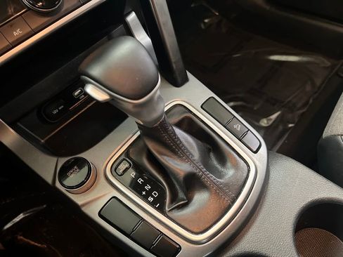 Used 2021 Kia Seltos S image 27