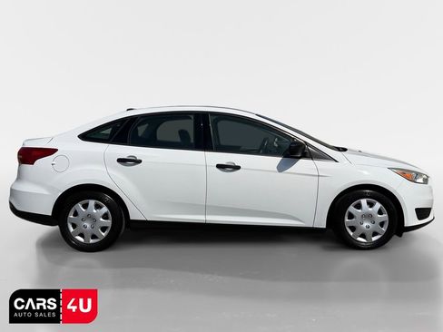 Used 2017 Ford Focus S FWD image 8