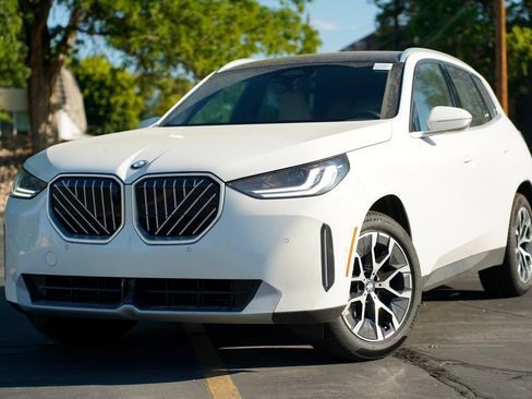 New 2026 BMW X3 xDrive30i w/ Premium Package AWD/4WD image 1