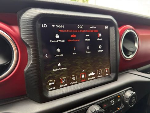 Used 2022 Jeep Gladiator Rubicon w/ Cold Weather Group AWD/4WD image 31