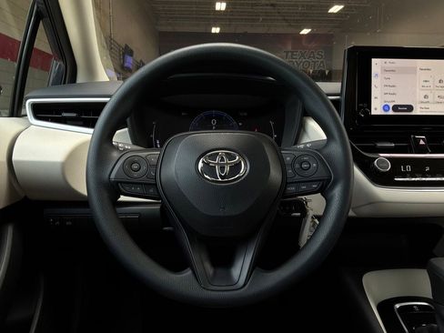 New 2026 Toyota Corolla LE FWD image 27