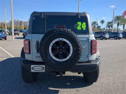 Used 2024 Ford Bronco Badlands image 5