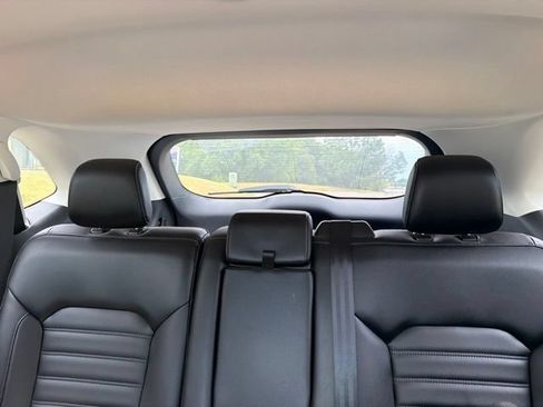 Used 2019 Ford Edge SEL w/ Equipment Group 201A FWD image 16