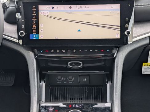 New 2026 Jeep Grand Cherokee Altitude AWD/4WD image 9