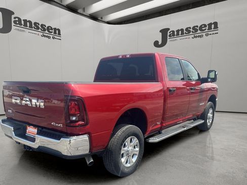 Used 2026 RAM 2500 Big Horn AWD/4WD image 4