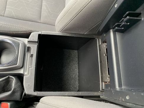 Used 2018 Toyota Tacoma TRD Sport image 26