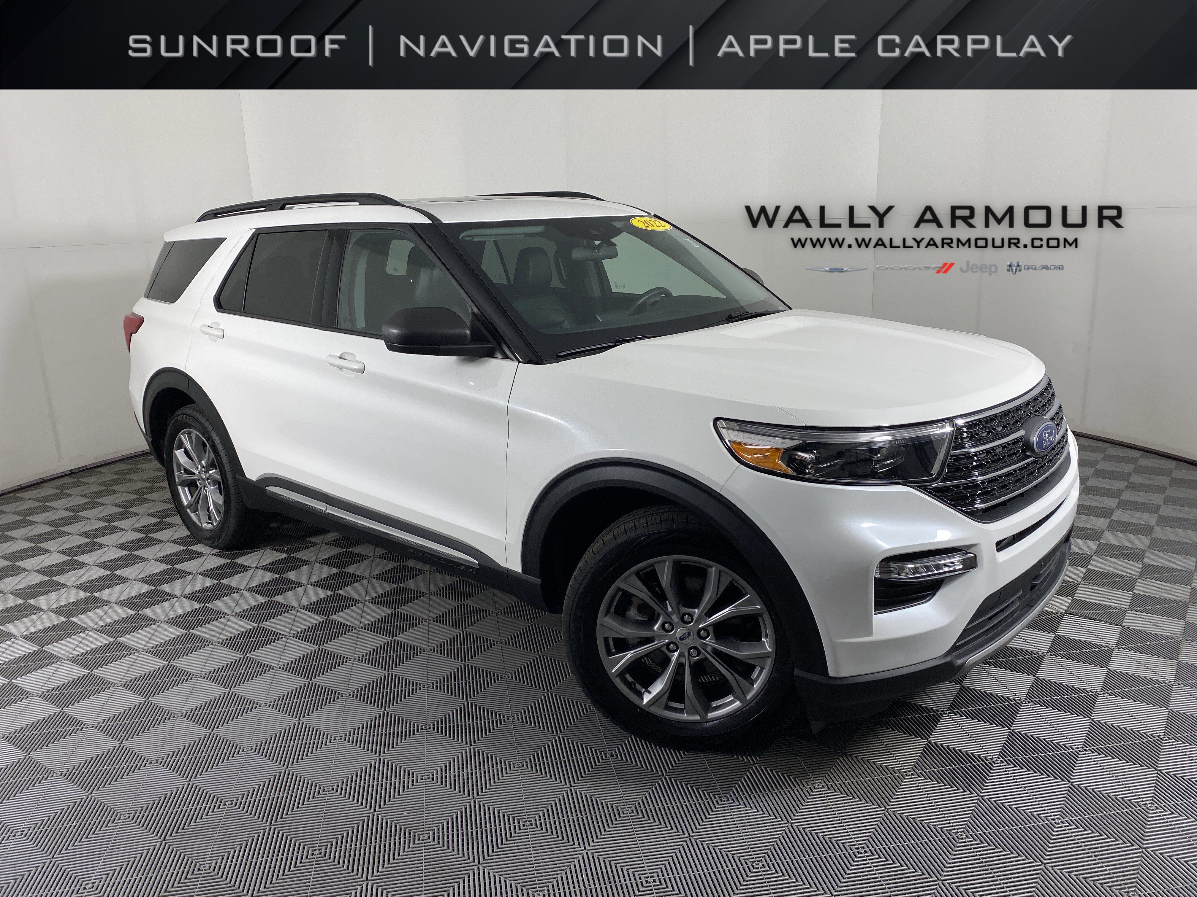 Used 2022 Ford Explorer XLT w/ Equipment Group 202A AWD/4WD image 1