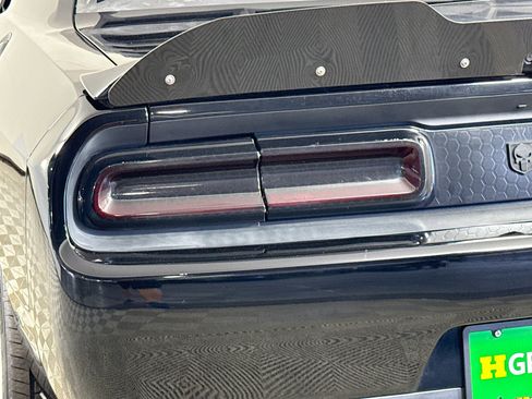 Used 2017 Dodge Challenger R/T Plus image 34