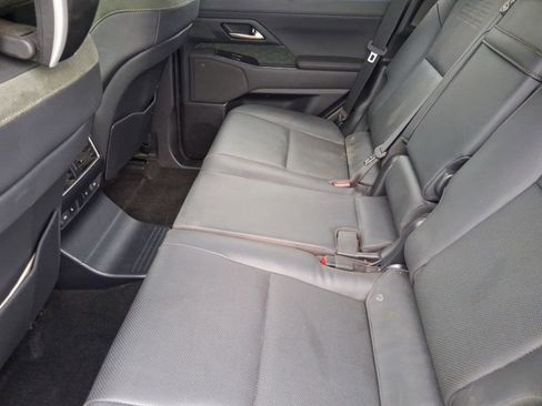 Used 2024 Lexus GX 550 image 29