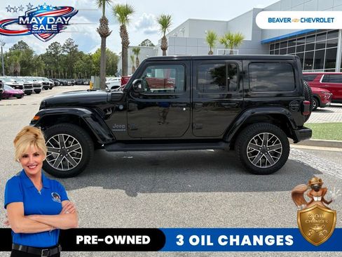 Used 2024 Jeep Wrangler High Altitude AWD/4WD image 3