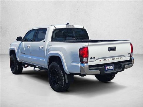Used 2019 Toyota Tacoma SR5 AWD/4WD image 8
