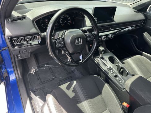Used 2022 Honda Civic Sport image 2