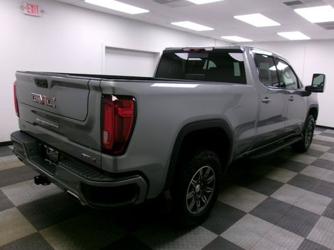 Used 2024 GMC Sierra 1500 AT4 w/ Technology Package AWD/4WD image 14