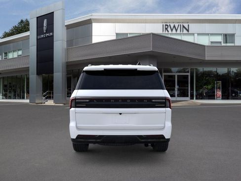 New 2026 Lincoln Navigator Reserve w/ Jet Appearance Package AWD/4WD image 5