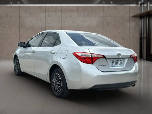 Used 2016 Toyota Corolla L FWD image 2