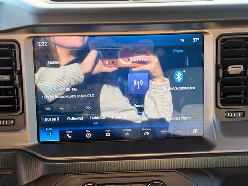 Used 2023 Ford Bronco Outer Banks image 16