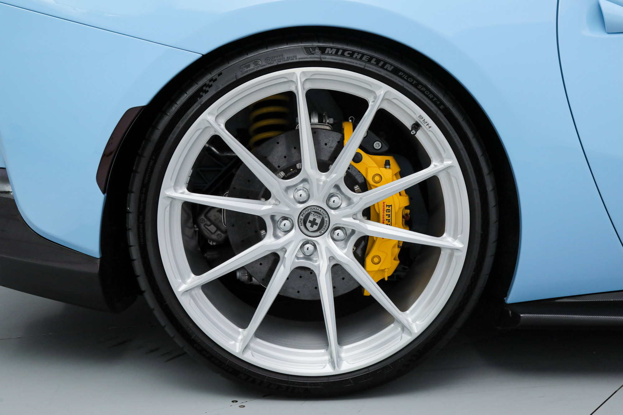 Certified 2023 Ferrari 812 GTS RWD image 40