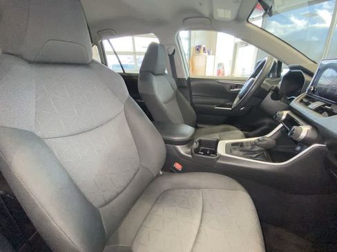 Used 2024 Toyota RAV4 XLE image 25