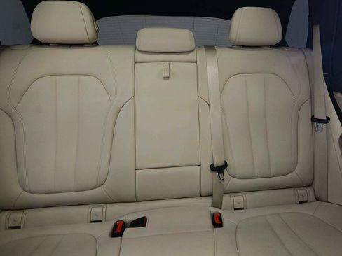 Used 2019 BMW X5 xDrive40i w/ Premium Package 2 AWD/4WD image 9