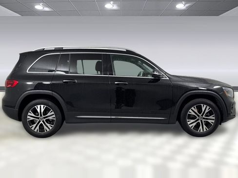 Certified 2024 Mercedes-Benz GLB 250 4MATIC image 7