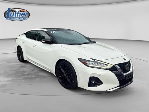 Used 2019 Nissan Maxima SR w/ Premium Package FWD image 7