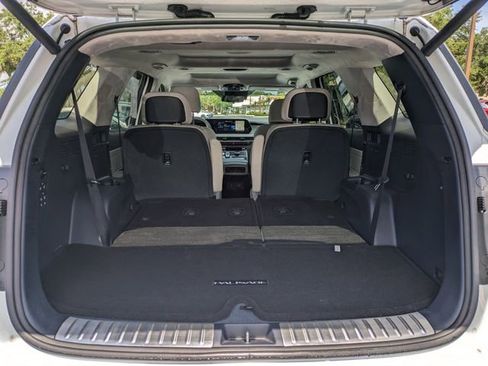 Used 2025 Hyundai Palisade Calligraphy AWD/4WD image 13