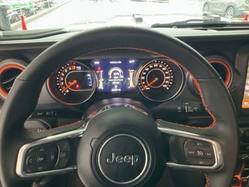 Used 2023 Jeep Gladiator Mojave w/ Safety Group image 6