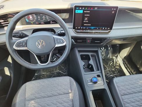 New 2026 Volkswagen Tiguan S AWD/4WD image 9