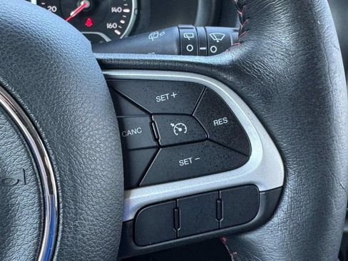 Used 2020 Jeep Renegade Trailhawk w/ Cold Weather Group AWD/4WD image 24