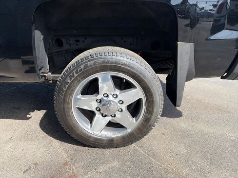 Used 2016 Chevrolet Silverado 2500 LTZ w/ Duramax Plus Package AWD/4WD image 18