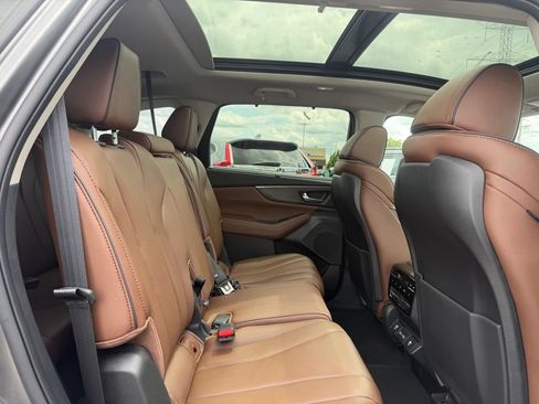 Certified 2024 Acura MDX SH-AWD w/ Advance Package image 19
