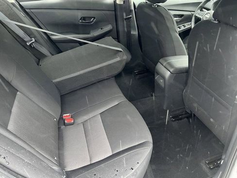 Used 2025 Nissan Sentra SV w/ All-Weather Package image 19