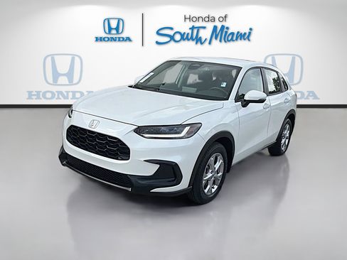 Used 2023 Honda HR-V LX image 3