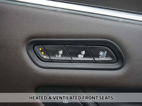 Used 2022 Cadillac Escalade Premium Luxury image 9