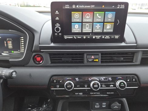 Used 2025 Honda Pilot Black Edition image 30