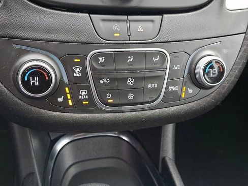 Used 2024 Chevrolet Malibu LT image 19