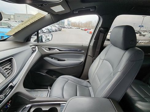 Used 2022 Buick Enclave Essence w/ Experience Buick Package image 11