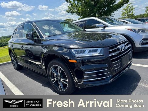 Used 2020 Audi Q5 e Premium Plus w/ Premium Plus Package AWD/4WD image 1