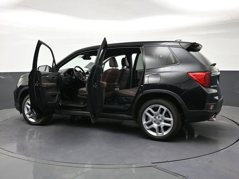 Used 2025 Honda Passport EX-L image 35