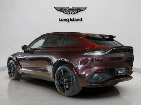 Used 2022 Aston Martin DBX AWD/4WD image 4