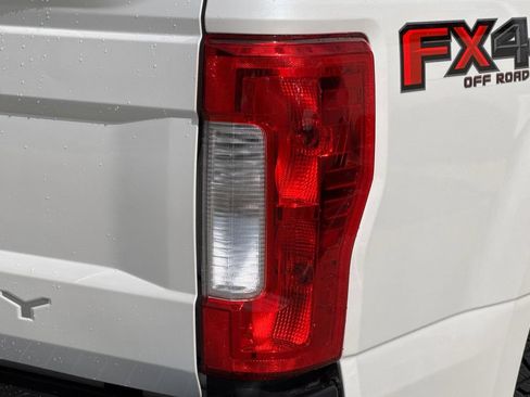 Used 2019 Ford F250 Lariat w/ Lariat Ultimate Package AWD/4WD image 33
