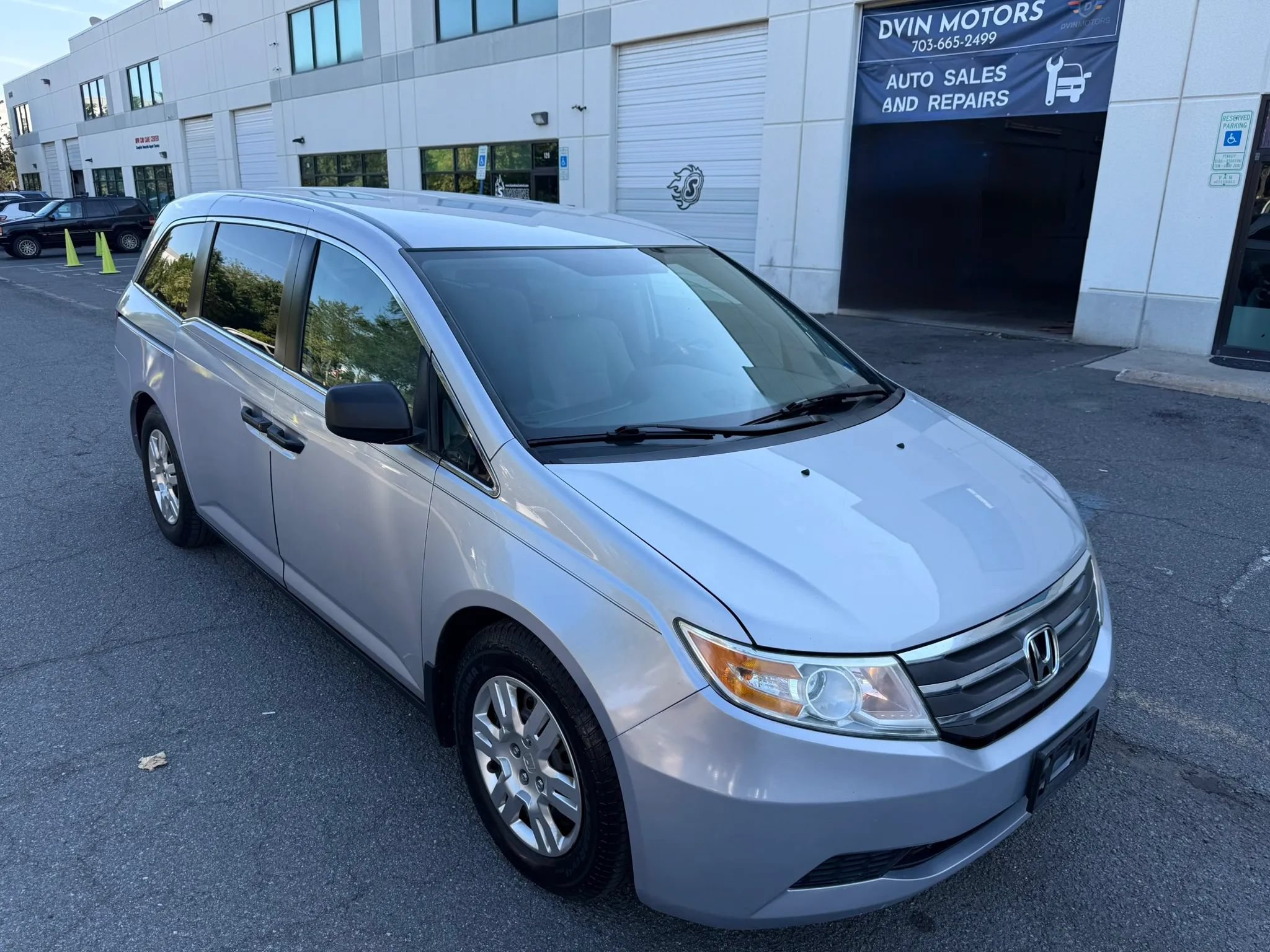 Used 2012 Honda Odyssey LX image 16