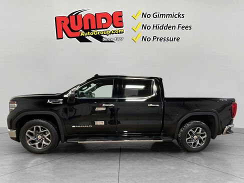 Used 2022 GMC Sierra 1500 SLT w/ SLT Premium Plus Package image 2