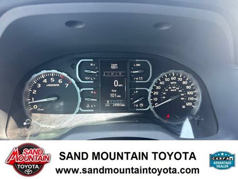 Used 2021 Toyota Tundra SR5 w/ SR5 Upgrade Package RWD image 17
