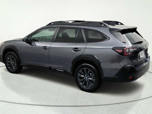 Certified 2025 Subaru Outback Onyx Edition AWD/4WD image 6