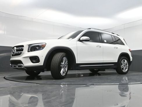 Used 2023 Mercedes-Benz GLB 250 4MATIC image 27