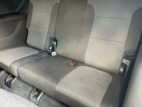Used 2023 Chevrolet Traverse LT FWD image 13
