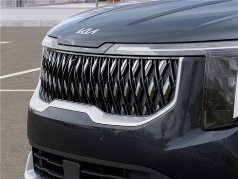 New 2026 Kia Carnival EX FWD image 39