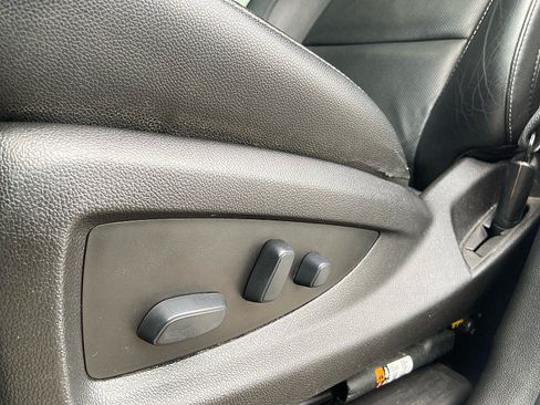 Used 2019 GMC Yukon SLT AWD/4WD image 12