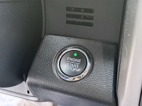 Used 2020 Ford F150 Lariat image 19